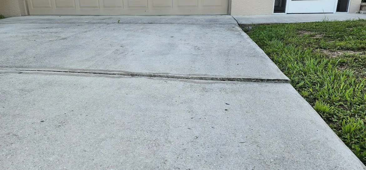 wesley-chapel-driveway-repair — before